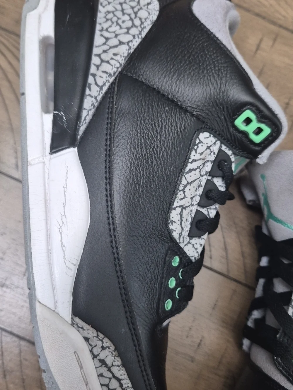 Air Jordan Retro 3 Black/Light Mint Elephant Print